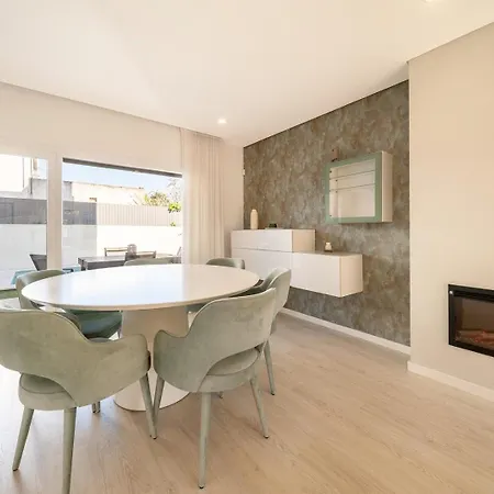 Guestready - Aroeira Pool Villa