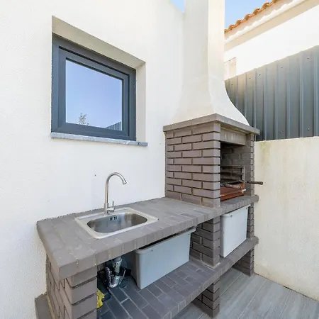 Villa Guestready - Aroeira Pool