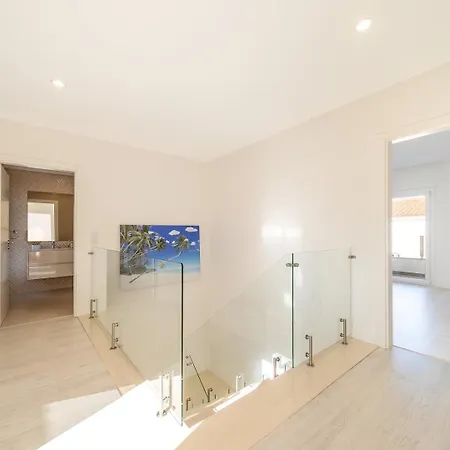 Guestready - Aroeira Pool Villa Setúbal